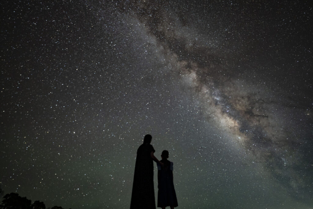 石垣島秋の天の川シルエット撮影星空フォト